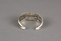 Navajo%20artist%2C%20%3Cb%3E%3Ci%3E%20Bracelet%3C%2Fi%3E%3C%2Fb%3E%2C%20ca.%201940%2C%20silver%20and%20turquoise%2C%20The%20Elizabeth%20Cole%20Butler%20Collection%2C%20no%20known%20copyright%20restrictions%2C%202013.38.28